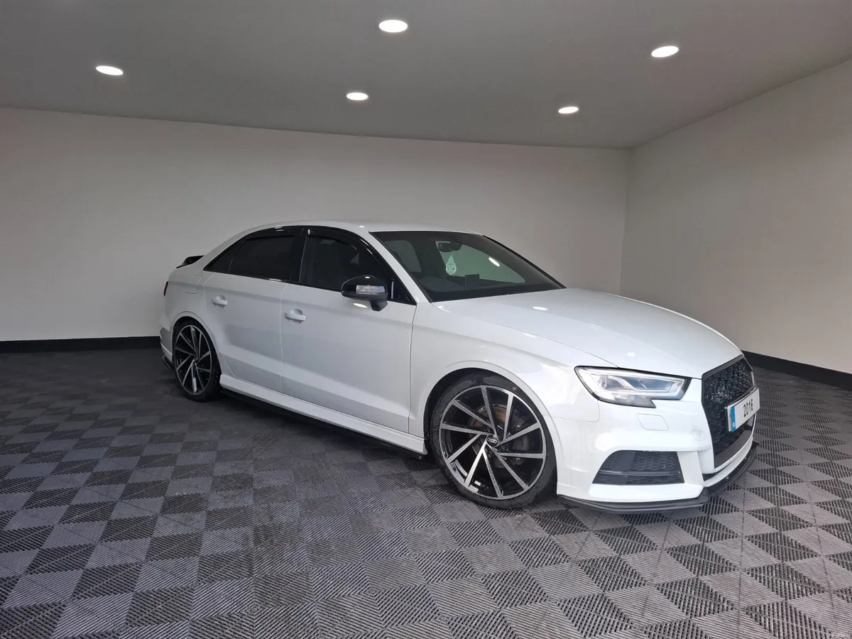 2016 Audi A3 saloon 2.0 Sline - Image 3