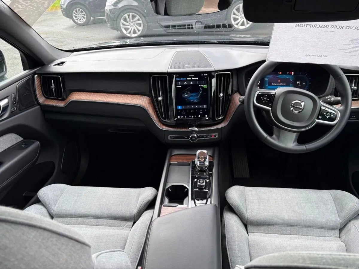 Volvo XC60 Inscription // Diesel // Automatic - Image 4