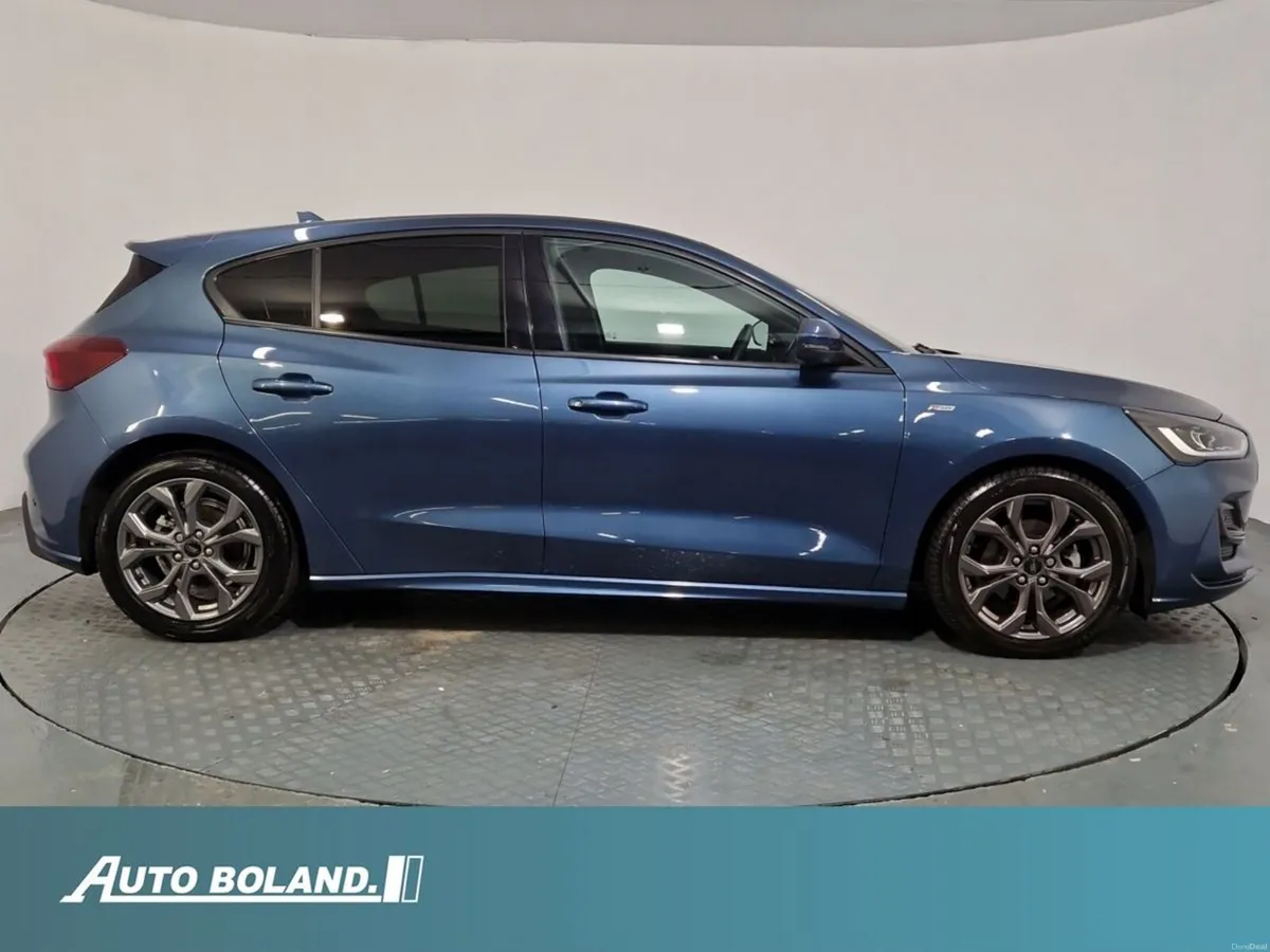 Ford Focus 1.5L EcoBlue 115PS ST-Line Auto - Image 2