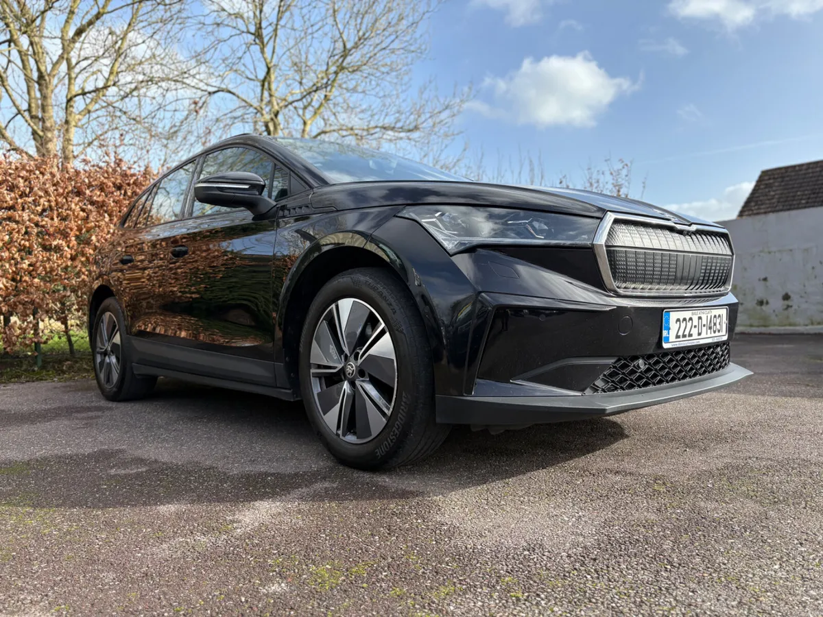 22 ENYAQ | HUGE SPEC | 1 OWNER - Image 3