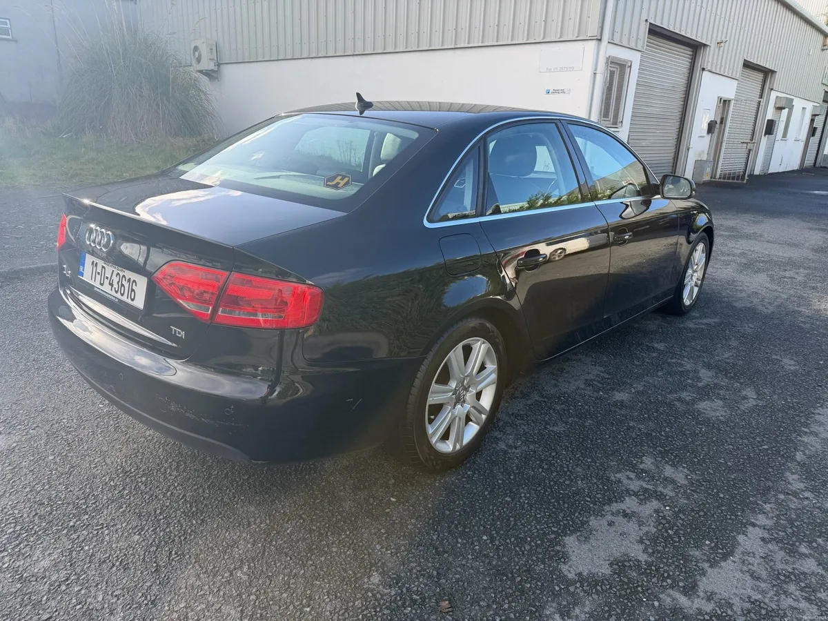 Audi A4 2.0 TDI 2011 - Image 3