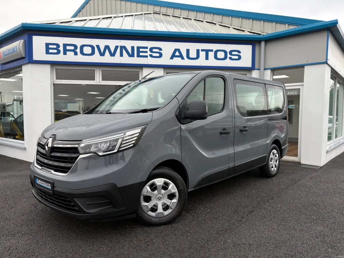 2023 Renault Trafic Business 9 Seater Automatic - Image 1