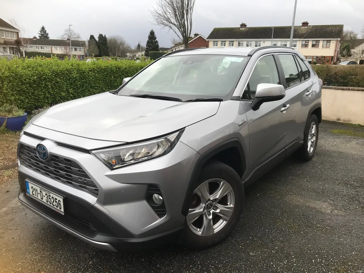Toyota RAV4 - Image 2