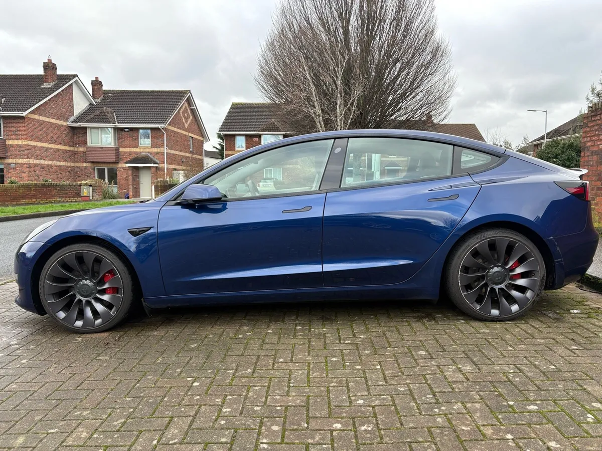 Tesla Model 3 Performance - Image 3
