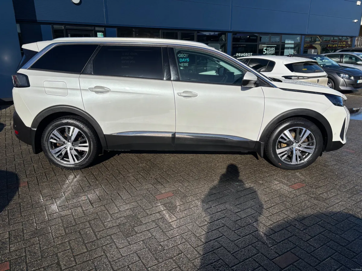 Peugeot 5008 2021 - Image 3