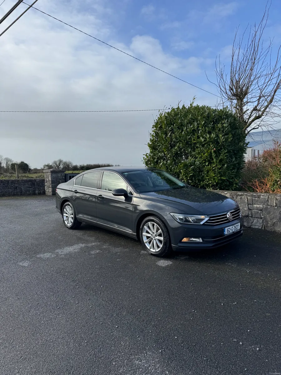 Volkswagen Passat 2016 - Image 1