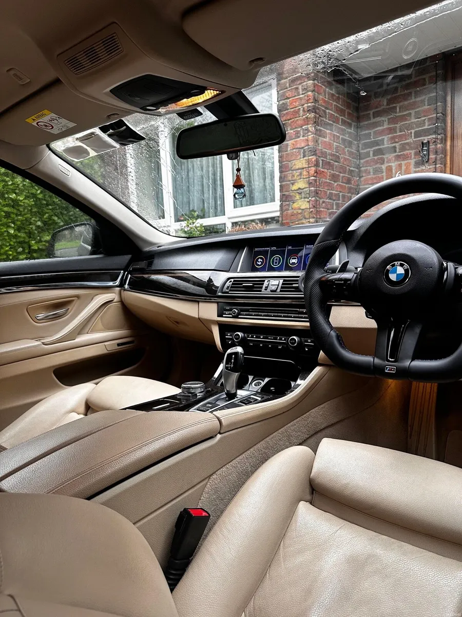 Bmw 528i - Image 4