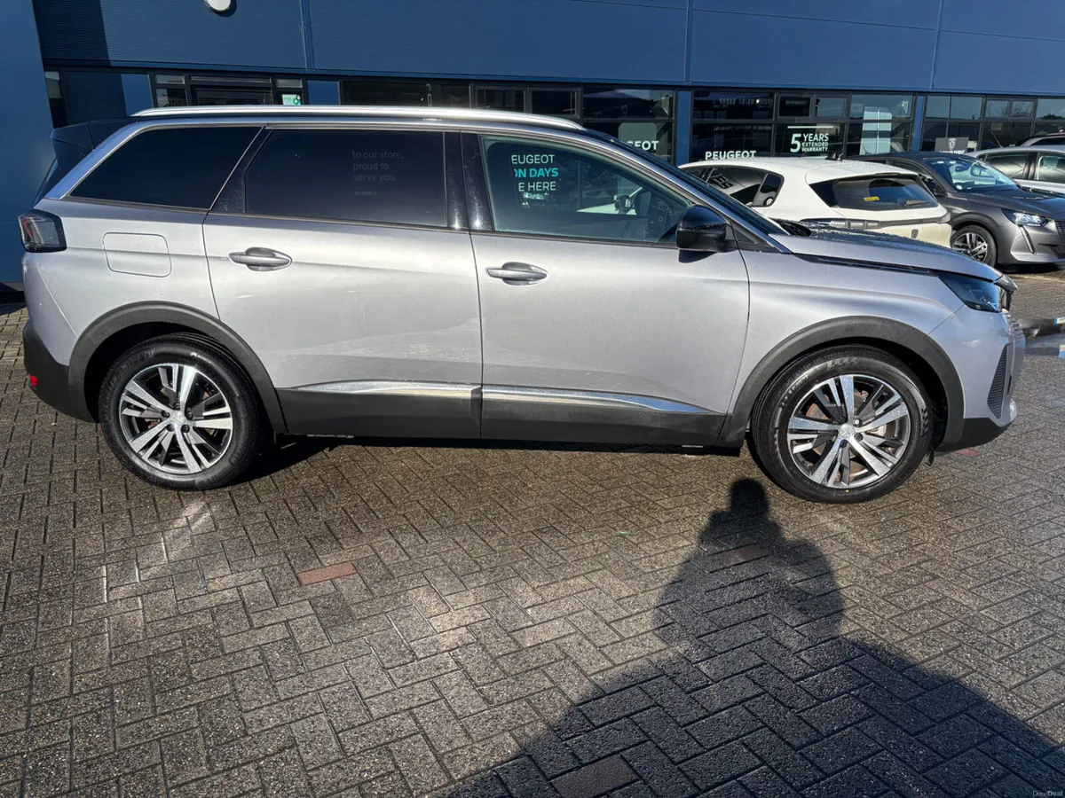 Peugeot 5008 2025 - Image 3
