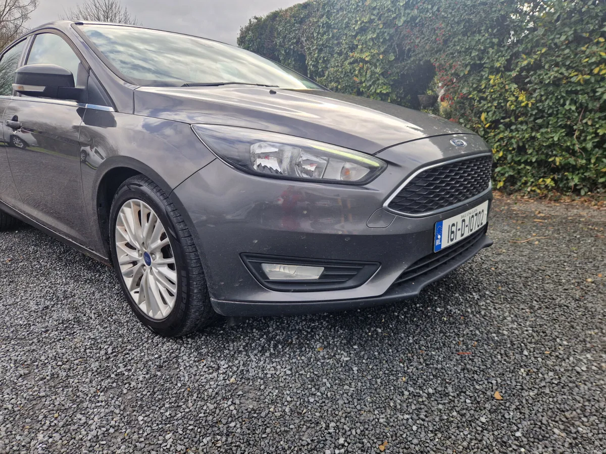 Ford Focus SALOON TITANIUM 2016 - Image 1