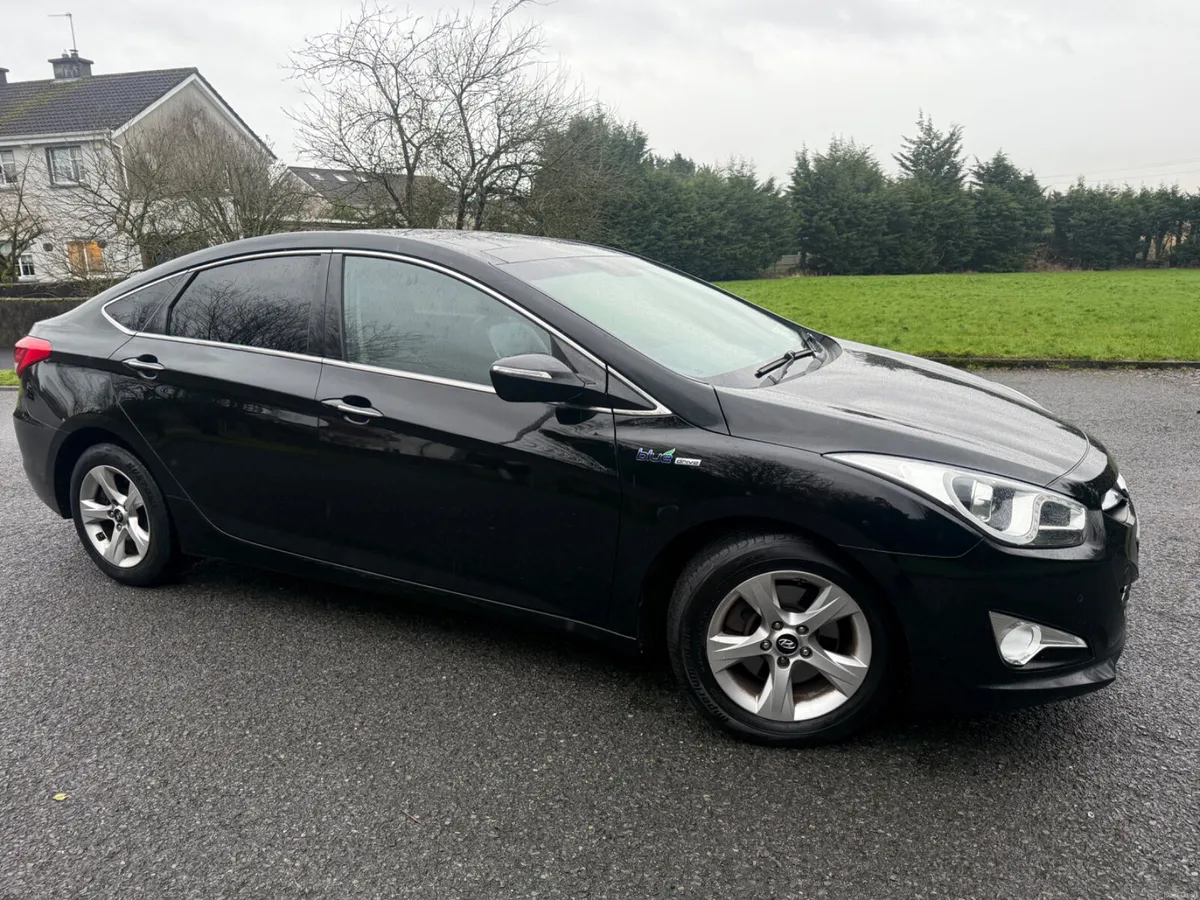 Hyundai i40 2015/ high spec / 1owner - Image 2