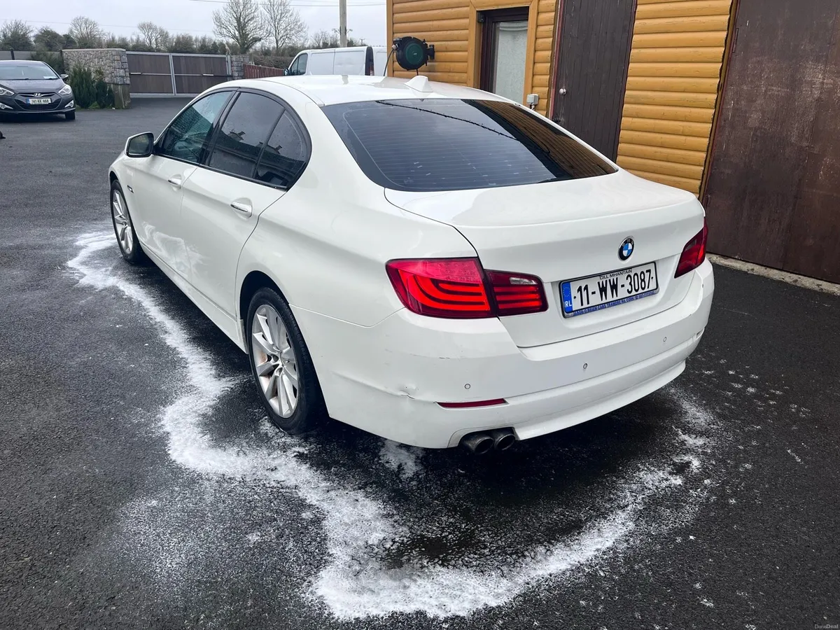 BMW 5 Series F10 2011 - Image 3