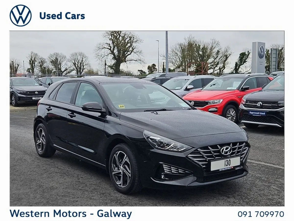 Hyundai i30 Diesel - Reversing Camera - Carplay Bu - Image 1