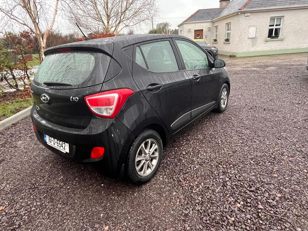 Hyundai i10 Deluxe Model 1 L Low KMS New NCT - Image 3