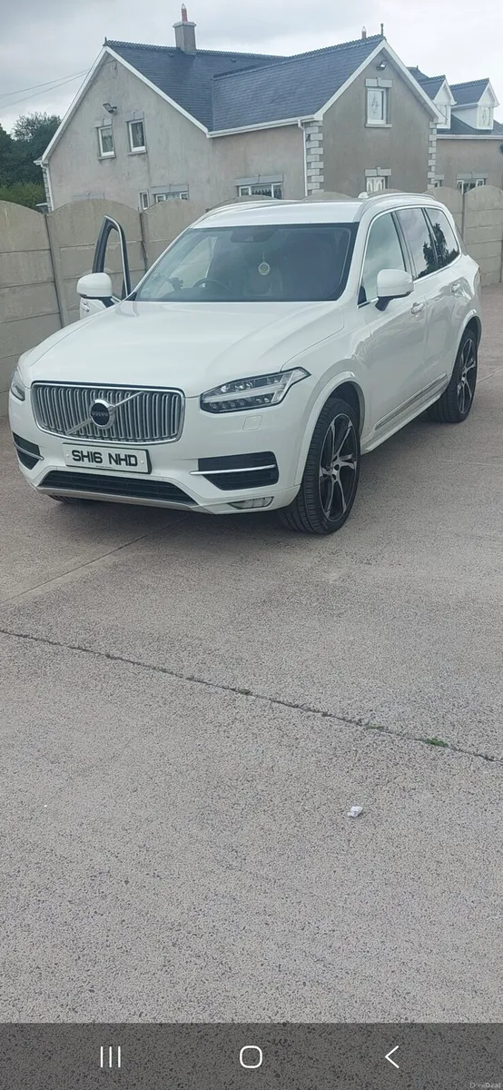 2016 Volvo XC90 Inscription - Image 4