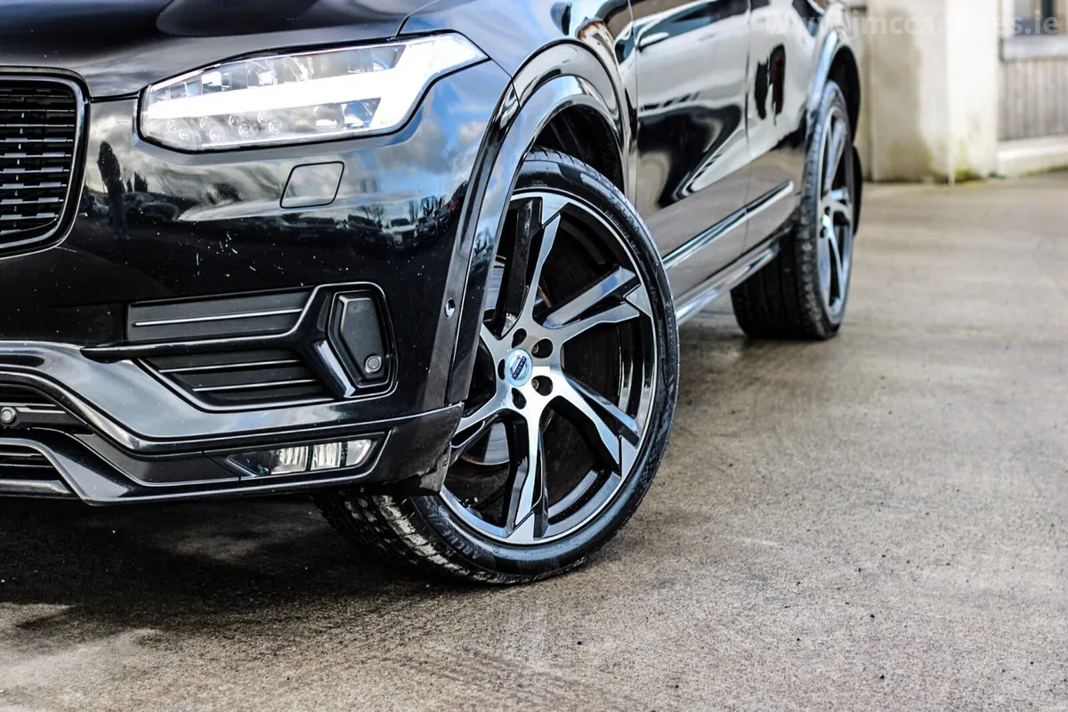 STUNNING 2017 VOLVO XC90 R-DESIGN D5 AWD - Image 2