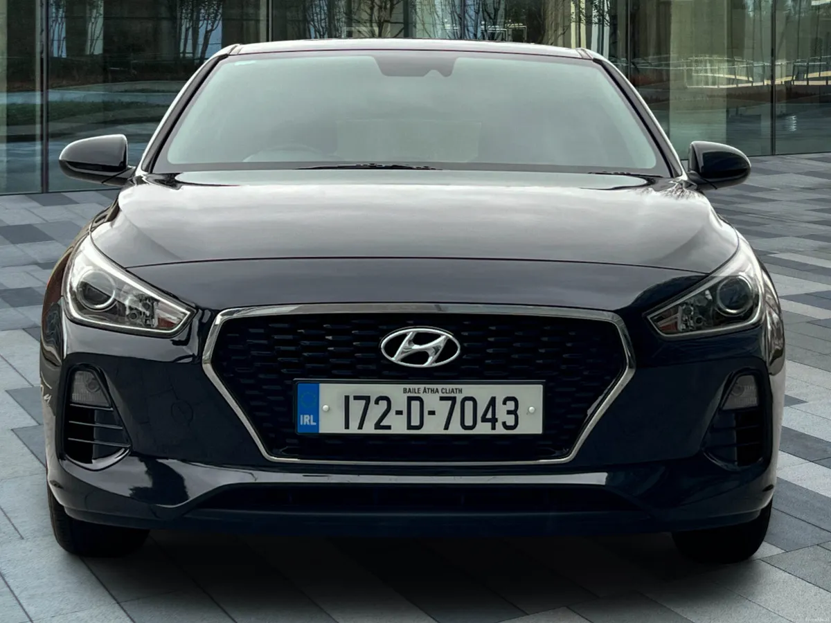 Hyundai i30 Classic Edt. *Hyundai Service History* - Image 2