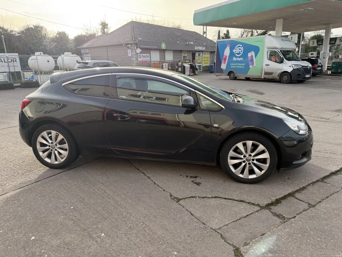 2017 Opel Astra GTC - Image 3