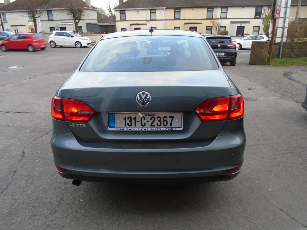Volkswagen Jetta 2013 LOW kms - Image 4