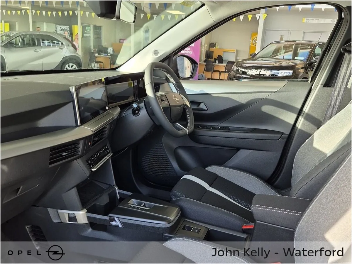 Opel Frontera ELEGANCE MHEV - WHITE EDITION - Image 6