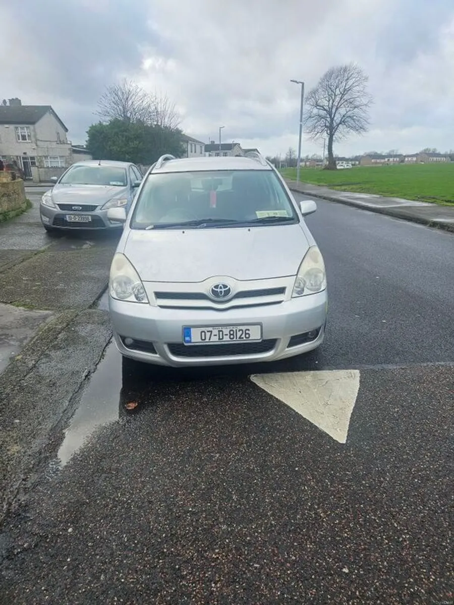 07 Corolla verso new nct - Image 2