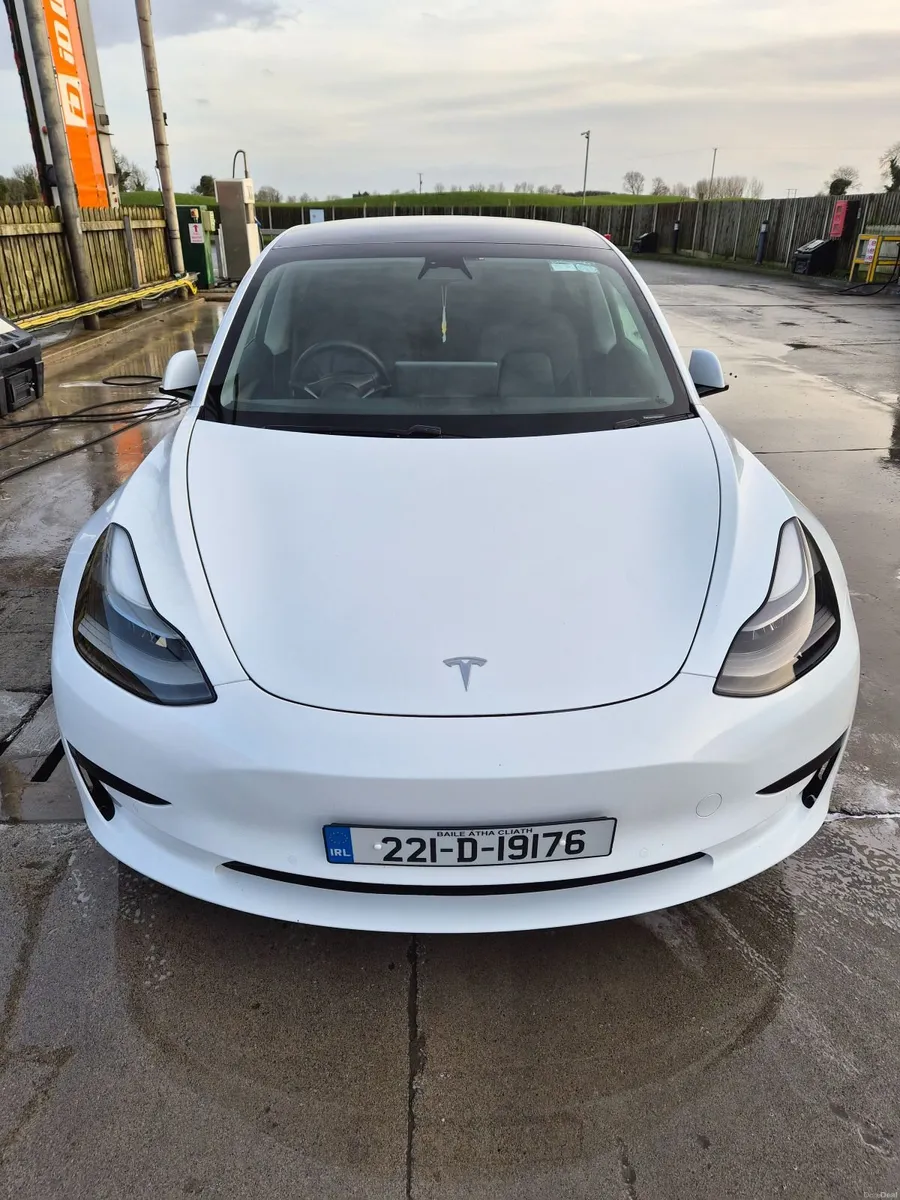 Tesla Model 3 2022 - Image 1
