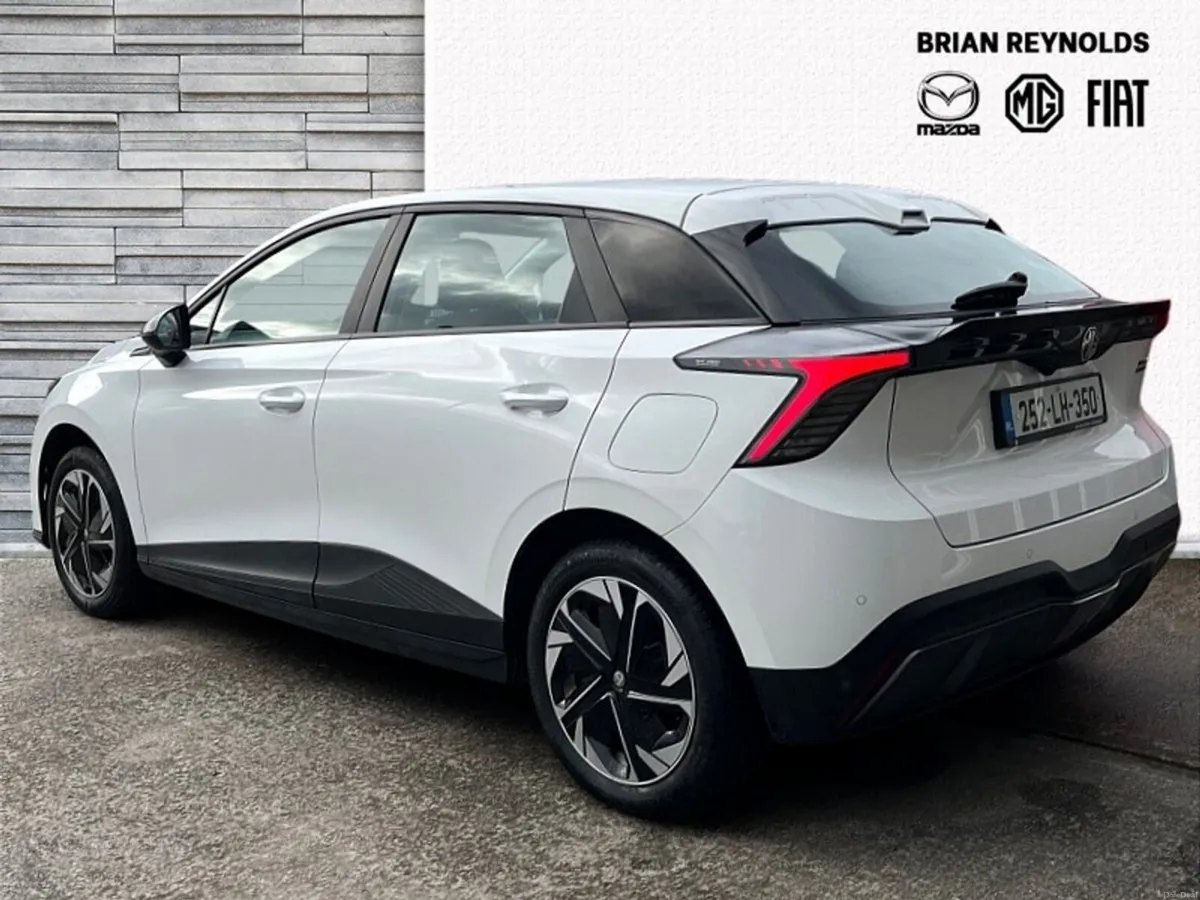 MG MG4 SR Excite - Image 4