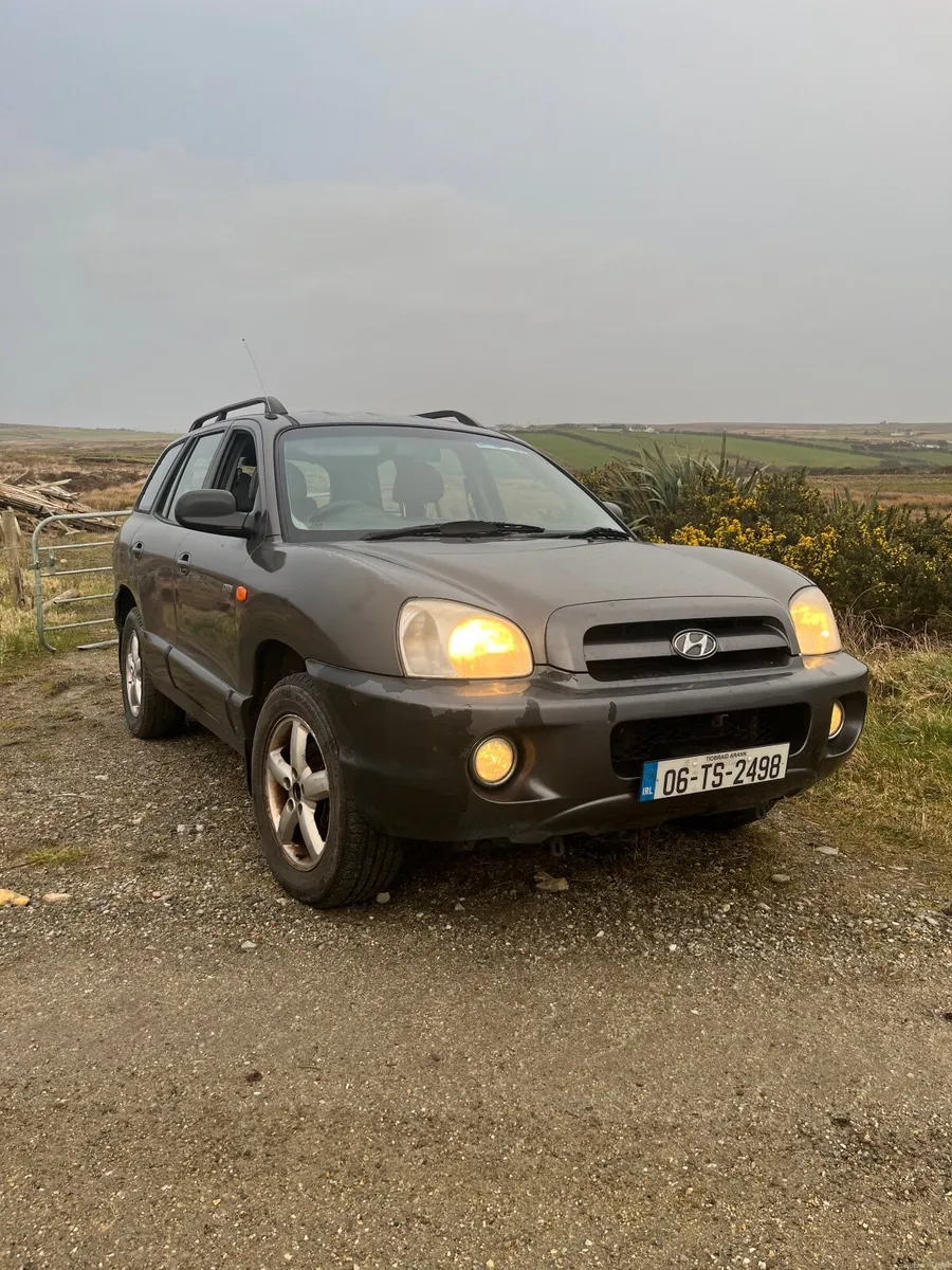 Hyundai Santa Fe 2006 - Image 1