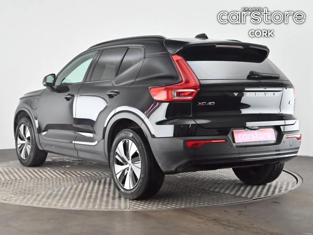 Volvo XC40 Xc40 + T4 Recharge Auto  Plus  Recharge - Image 4
