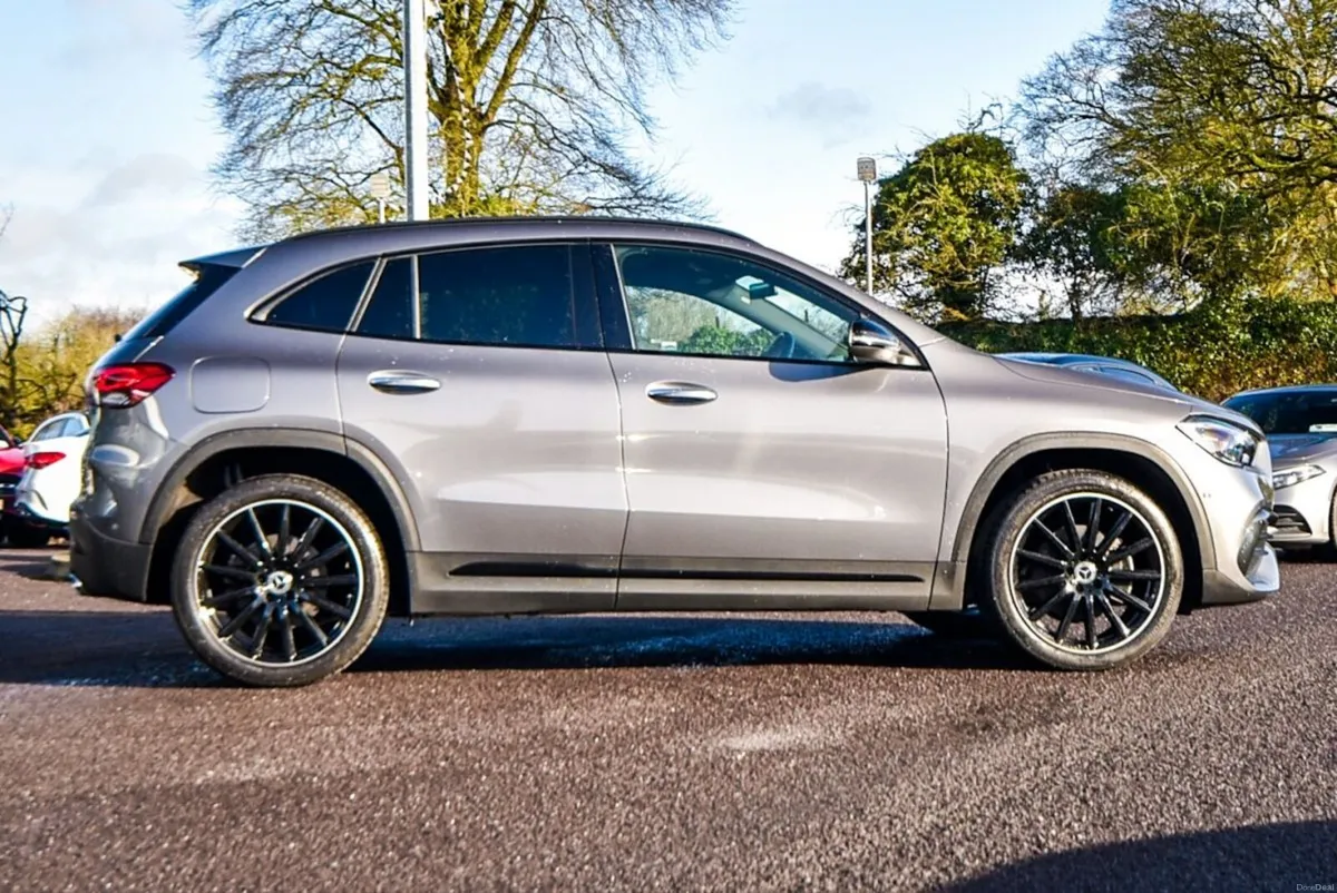 Mercedes-Benz GLA 250e AMG Premium Plus 215bhp PHE - Image 4