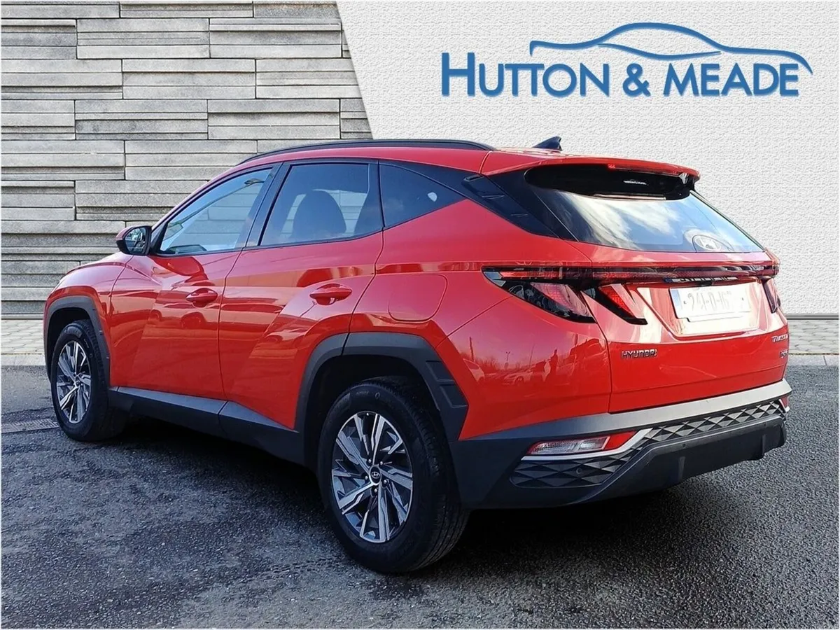 Hyundai Tucson Executive HEV 1.6 Petrol 5dr - Image 3