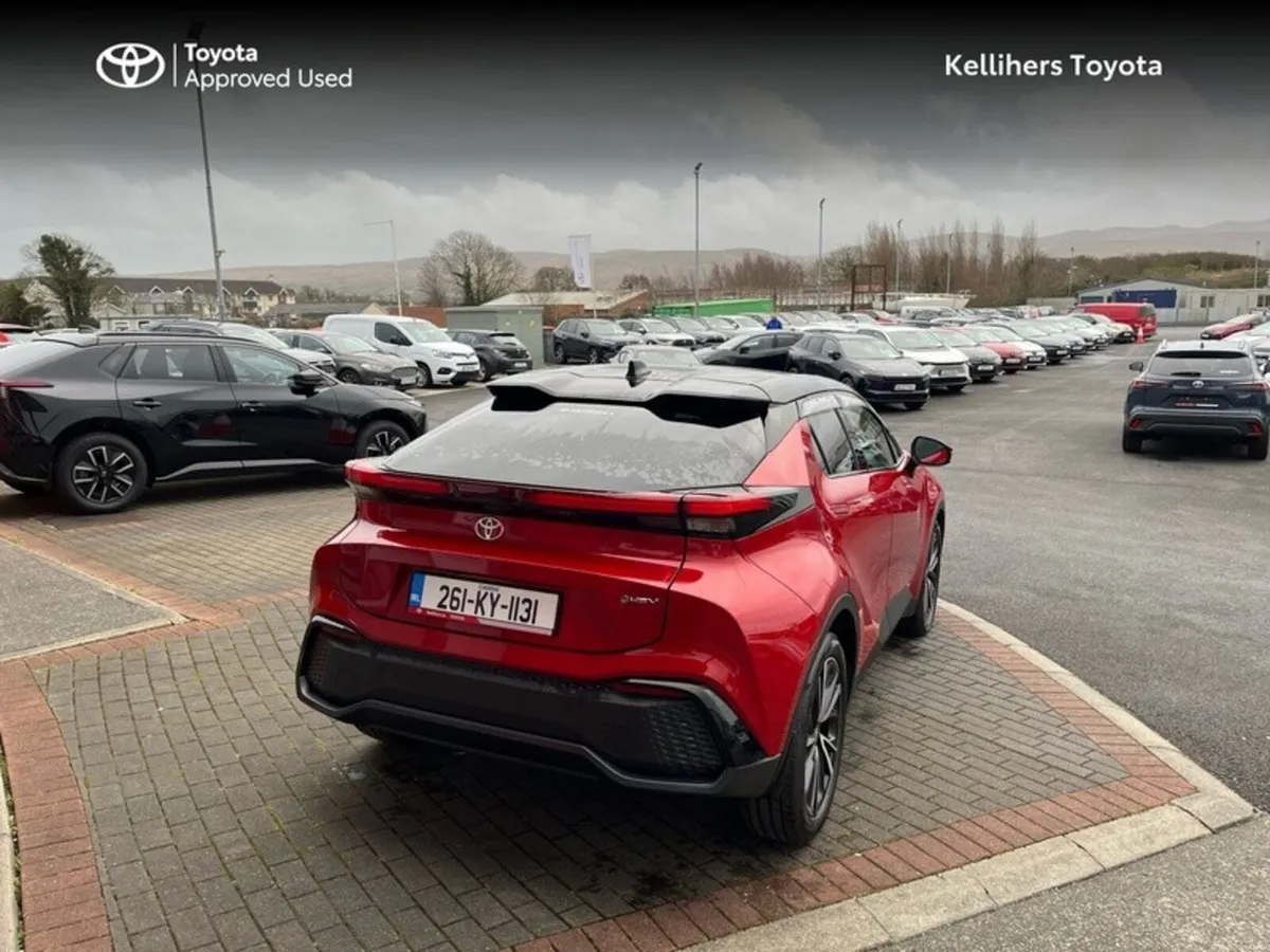 Toyota C-HR HYBRID ELECTRIC SOL - Image 2