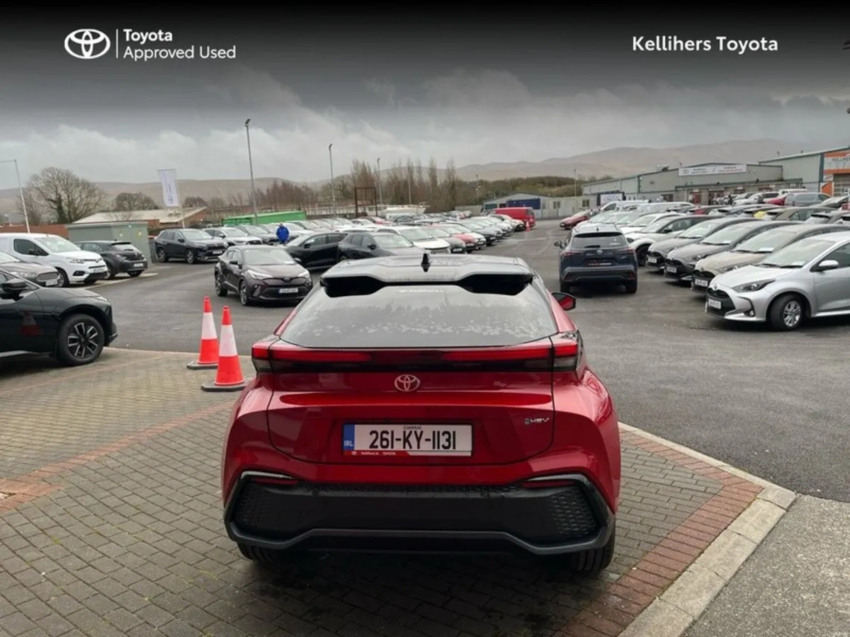 Toyota C-HR HYBRID ELECTRIC SOL - Image 4