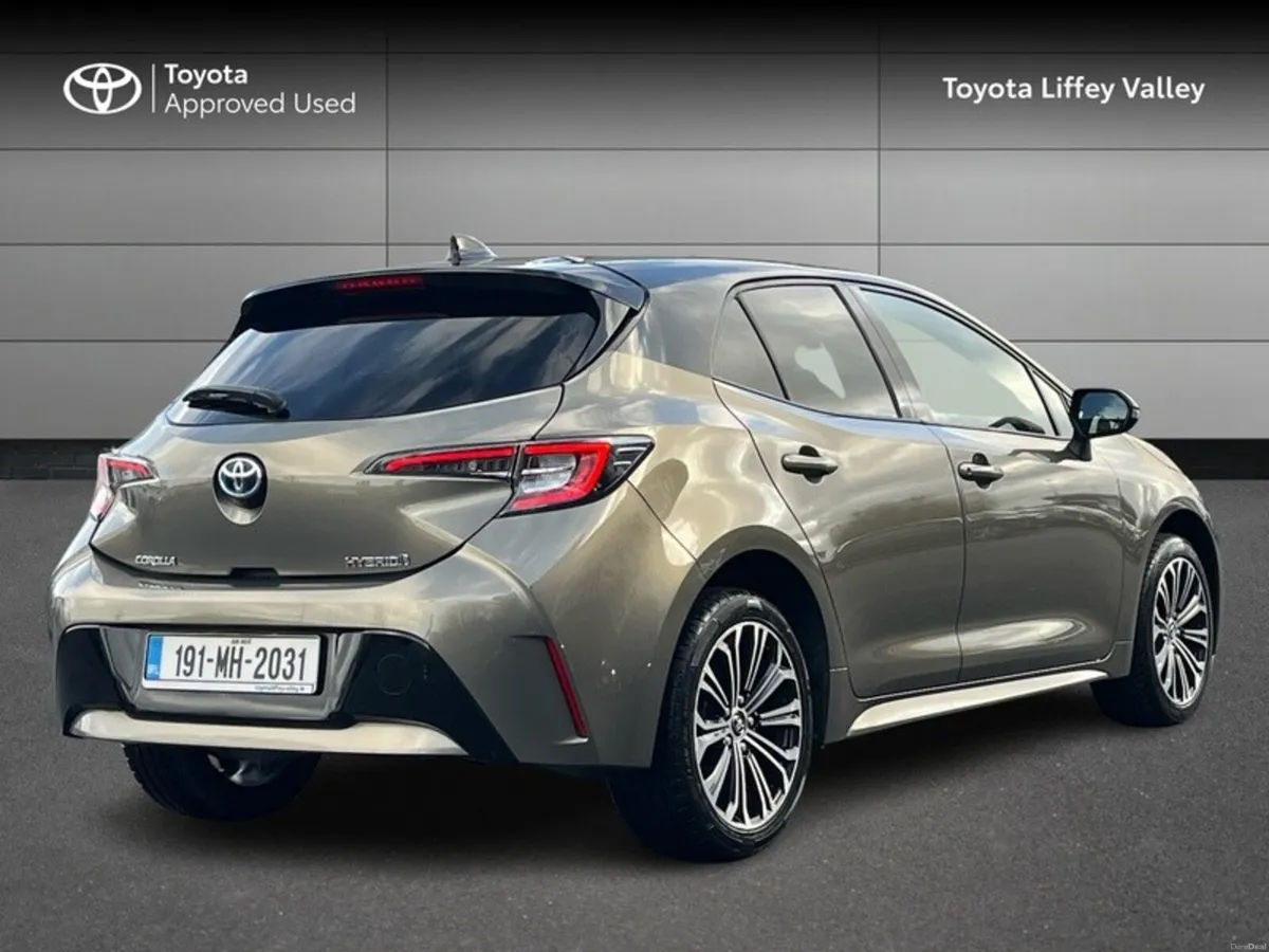 Toyota Corolla COROLLA HYBRID L/SPORT HB - Image 2