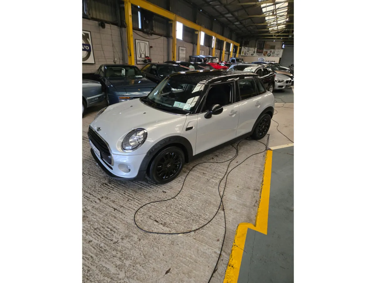 Mini Cooper XS52 4DR COOPER// STUNNING CAR IRSIH C - Image 3