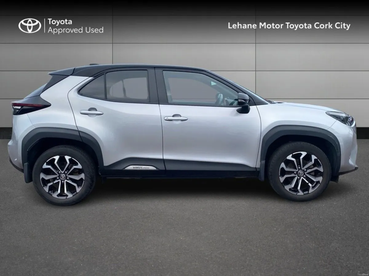 Toyota Yaris Cross YARIS CROSS LUNA SPORT 4DR AUTO - Image 3