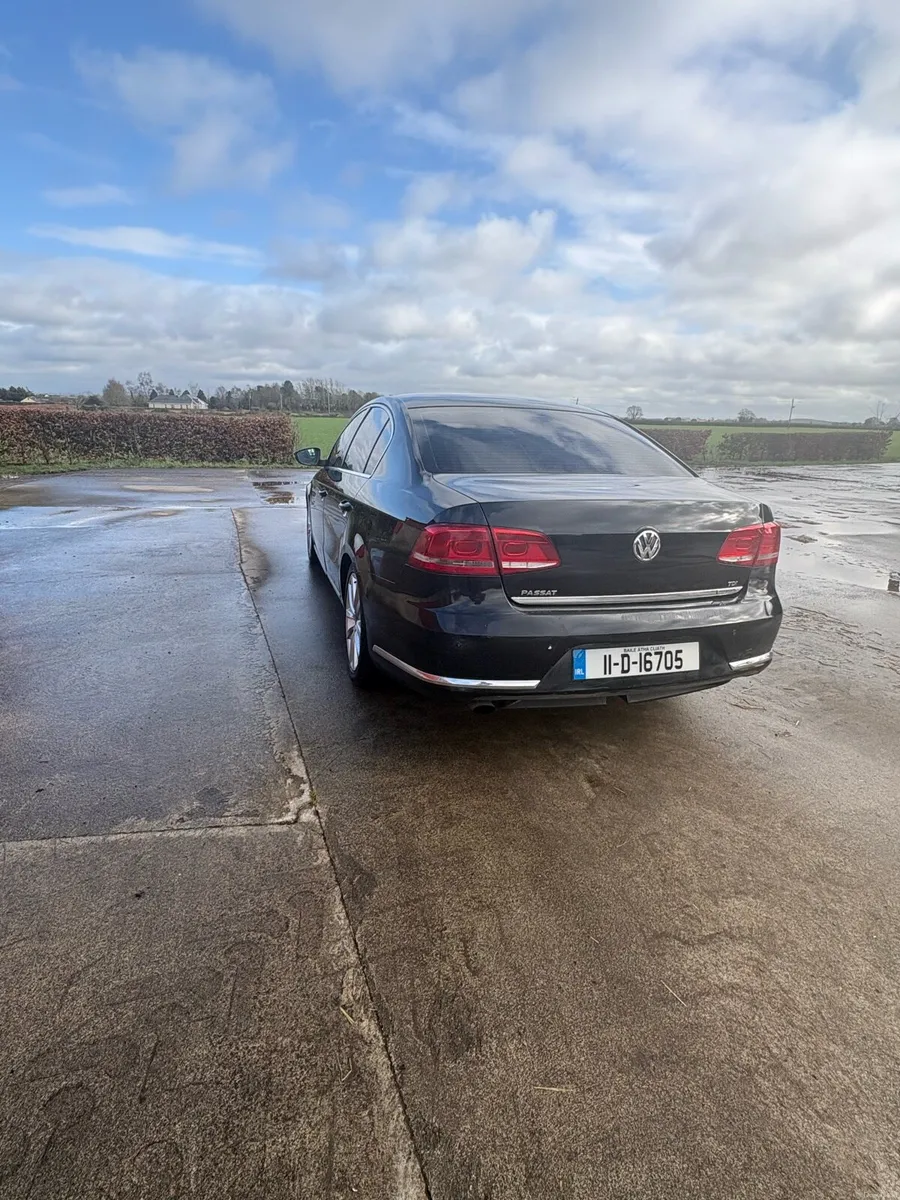 Volkswagen Passat B7 - Image 4