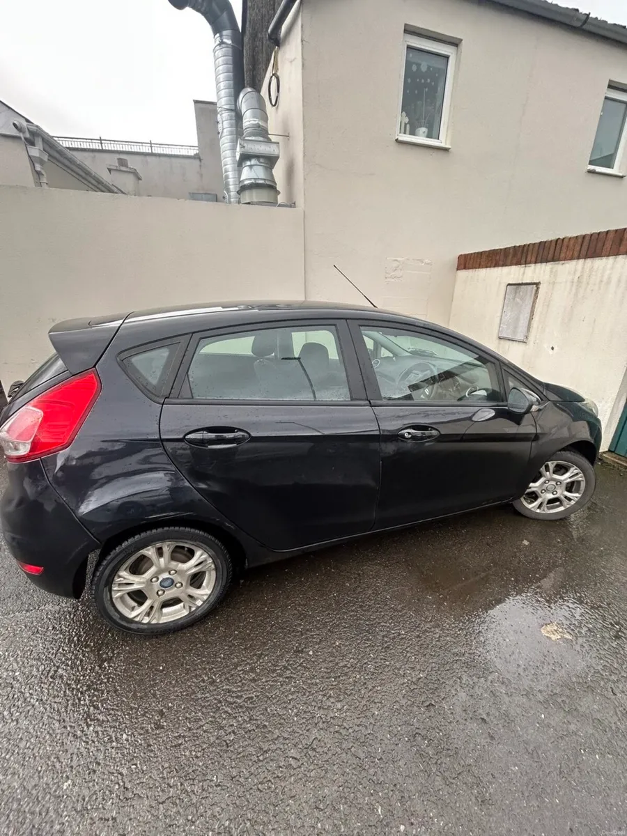 Ford Fiesta - Image 4