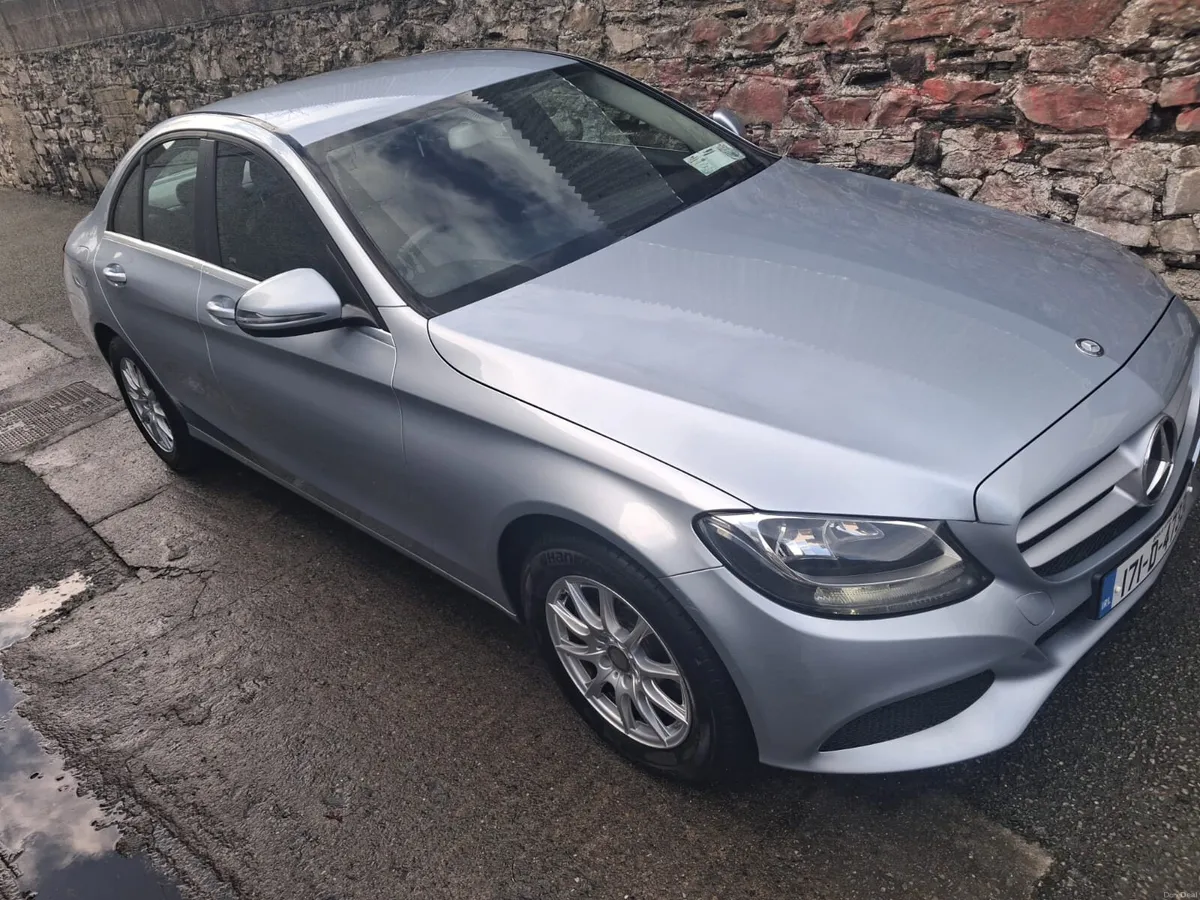 Mercedes-Benz C-Class 2017 - Image 2
