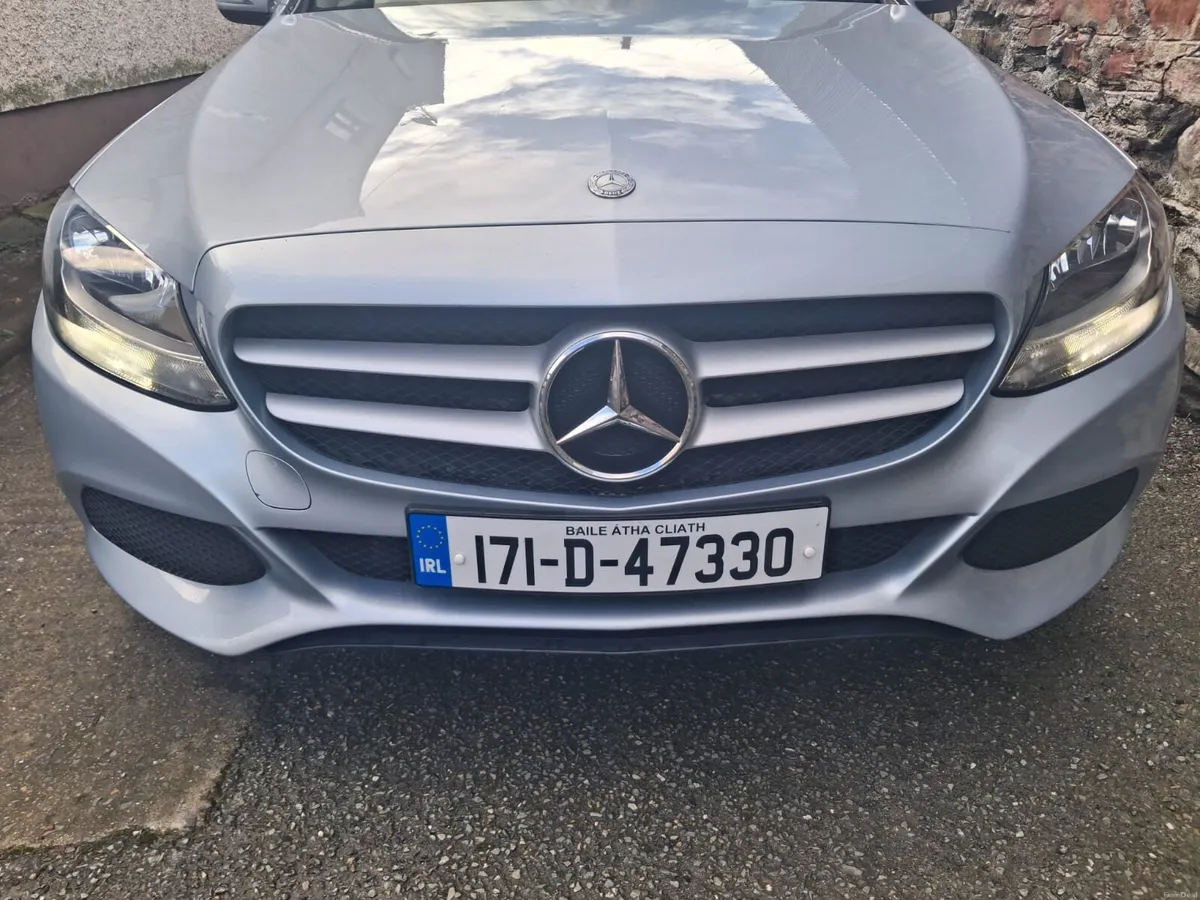 Mercedes-Benz C-Class 2017 - Image 3