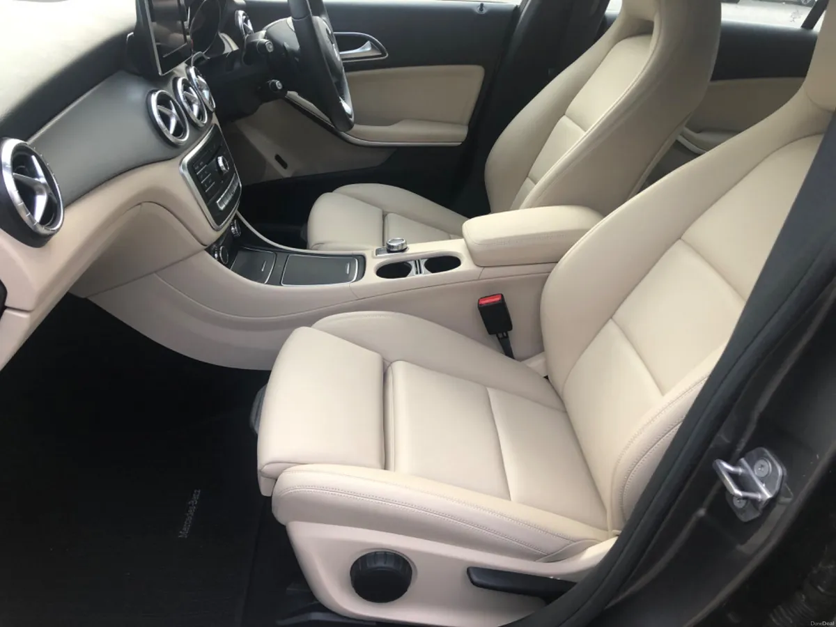 2018 MERCEDES CLA AUTO SANDSTONE LEATHER - Image 2