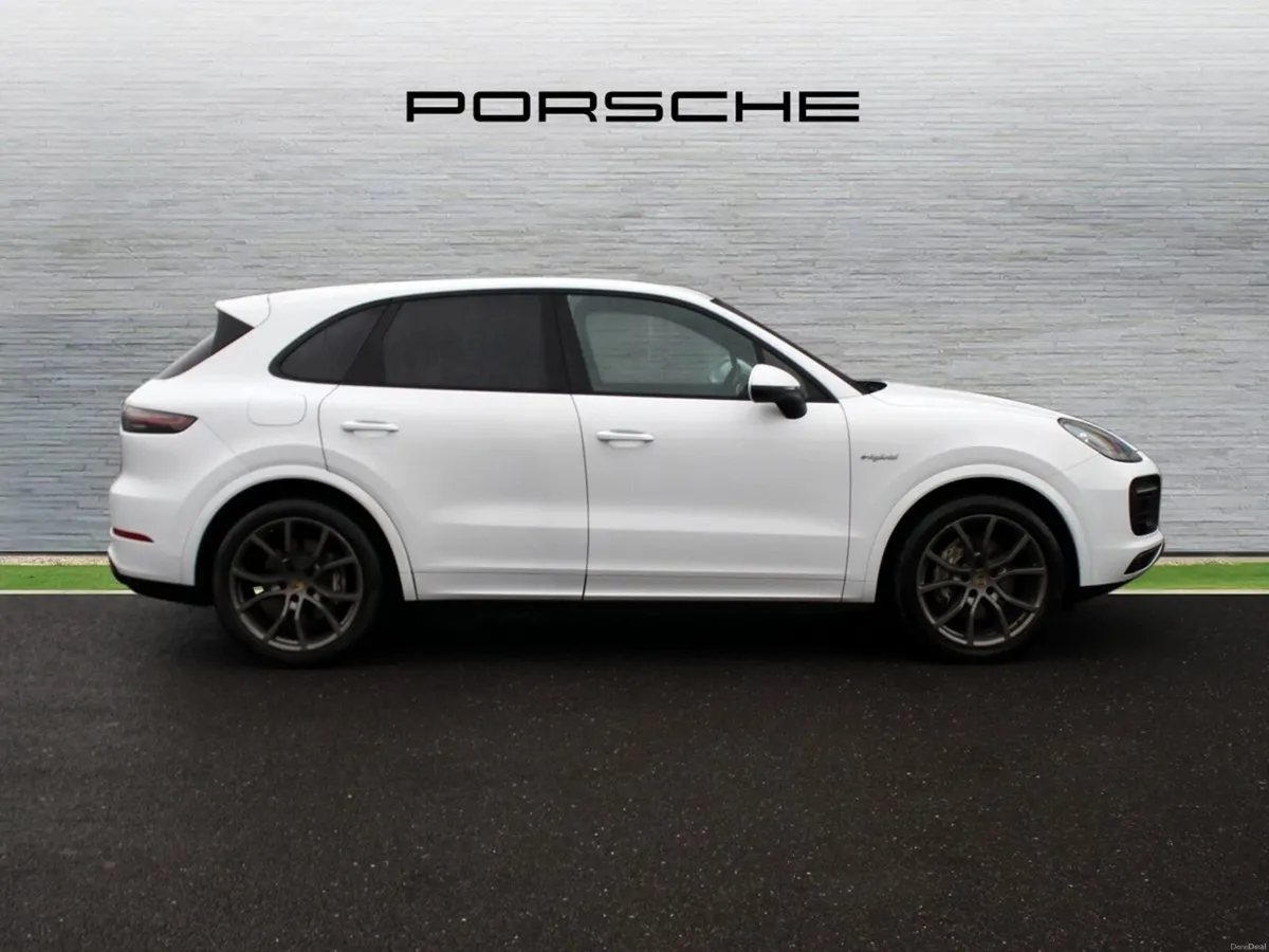 Porsche Cayenne E-Hybrid - Image 4
