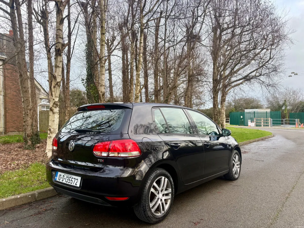 2010 Volkswagen Golf 1.6 tdi automatic - Image 3