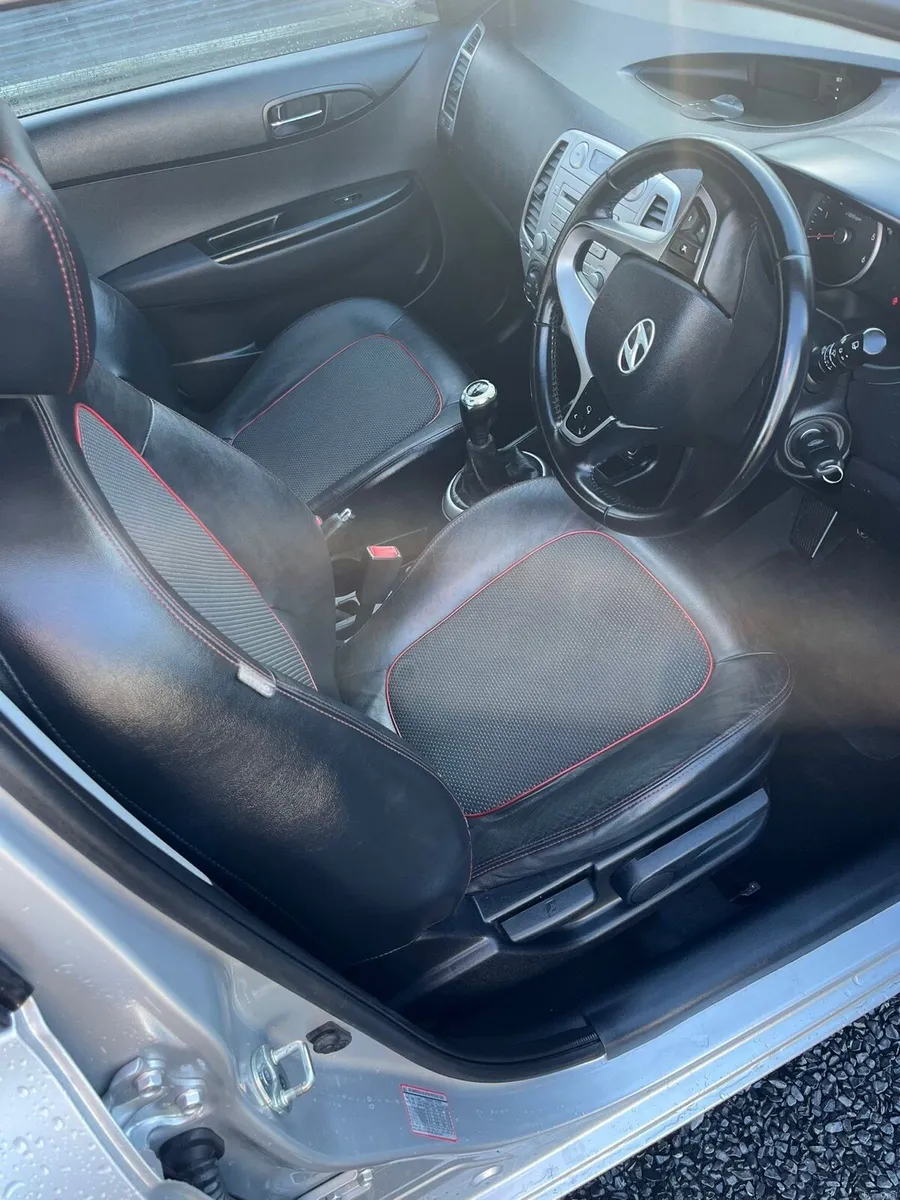 Hyundai i20 1.4 Diesel - Image 4