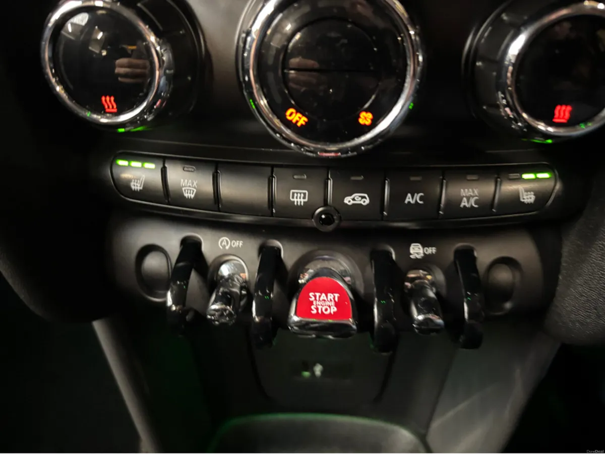 Mini Cooper CLASSIC CLA5 4DR COOPER - Image 4