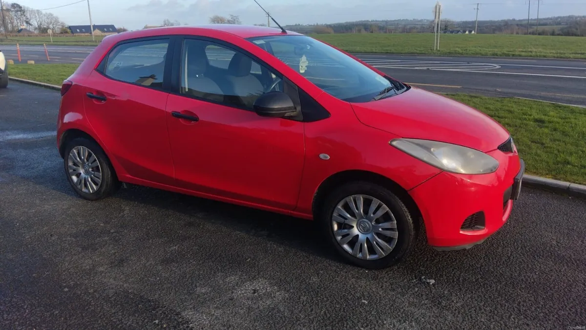 Mazda 2 Comfort 5 Door. New NCT.  Very Low Kms. - Image 4