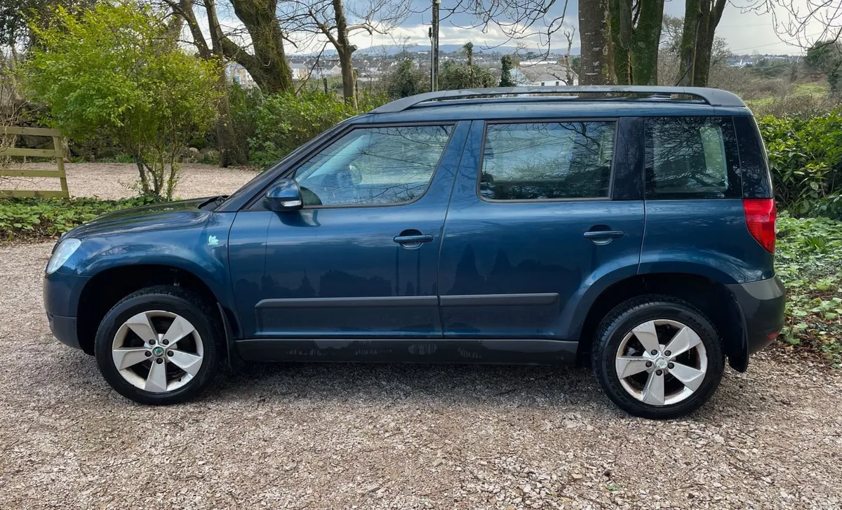Skoda Yeti 2012 - Image 2