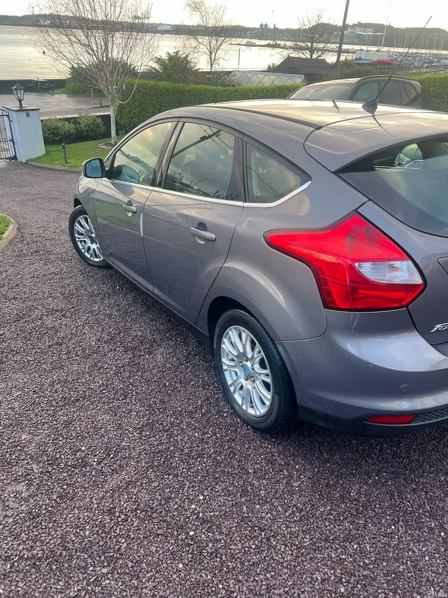 Ford Focus Titanium 2012 - Image 2