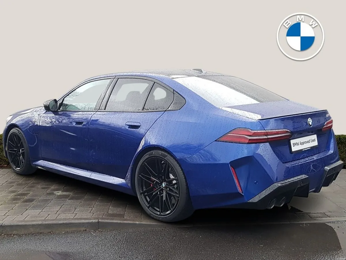 BMW M5 M5 Saloon - Image 2