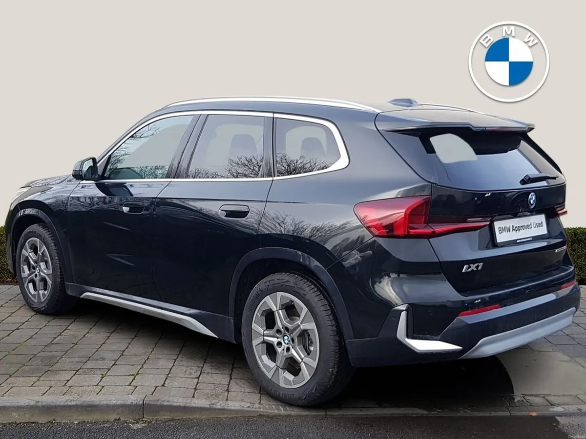 BMW iX1 eDrive20 xLine - Image 3