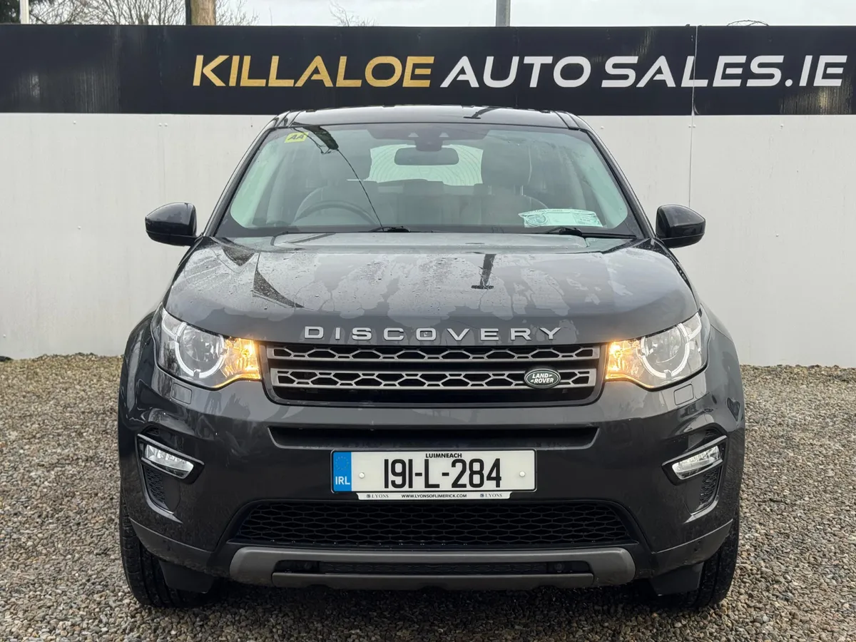 Land Rover Discovery Sport 2019 7 seats - Image 4